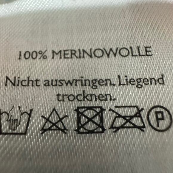 100% Merino Wool Winter Holiday Sweater Eddie Bauer Women’s Size Small - Picture 4 of 5